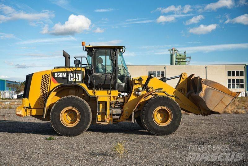 CAT 950M Utovarivači na točkove