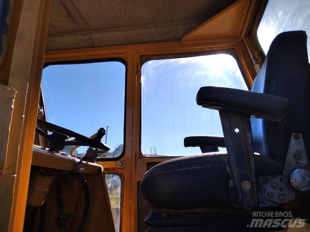 Bomag BW 212 Valjci sa jednim bubnjem