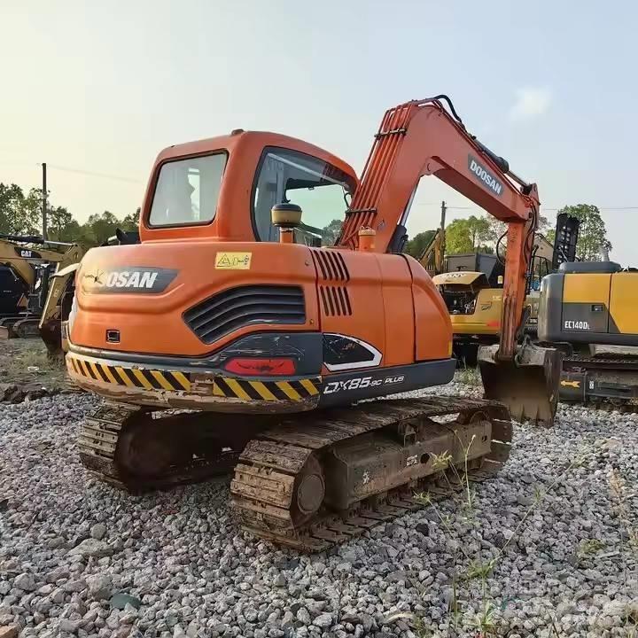Doosan DX85-9C Bageri guseničari