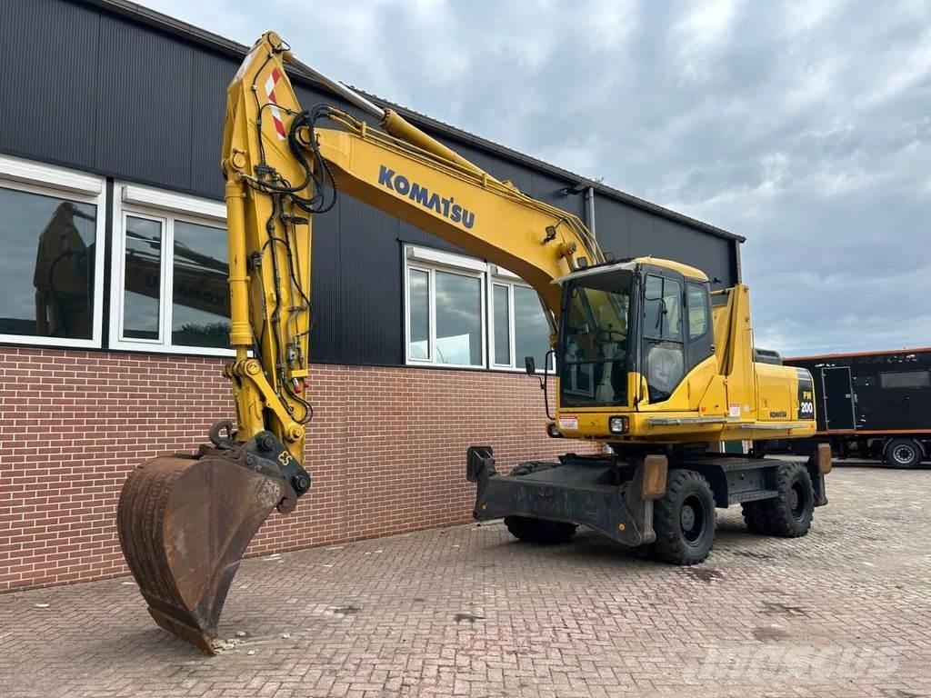 Komatsu PW200 Bageri točkaši