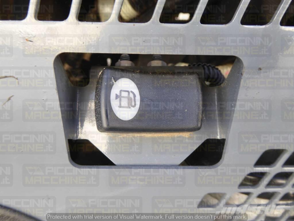 Takeuchi TL10V2 Utovarivaču guseničara