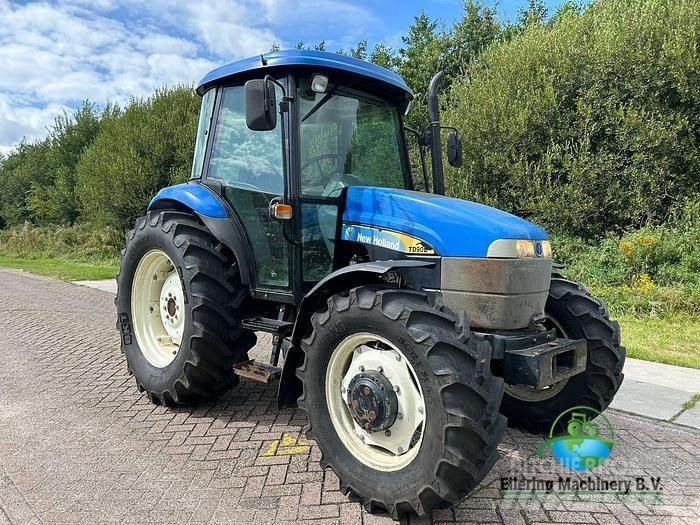 New Holland TD90 D Traktori
