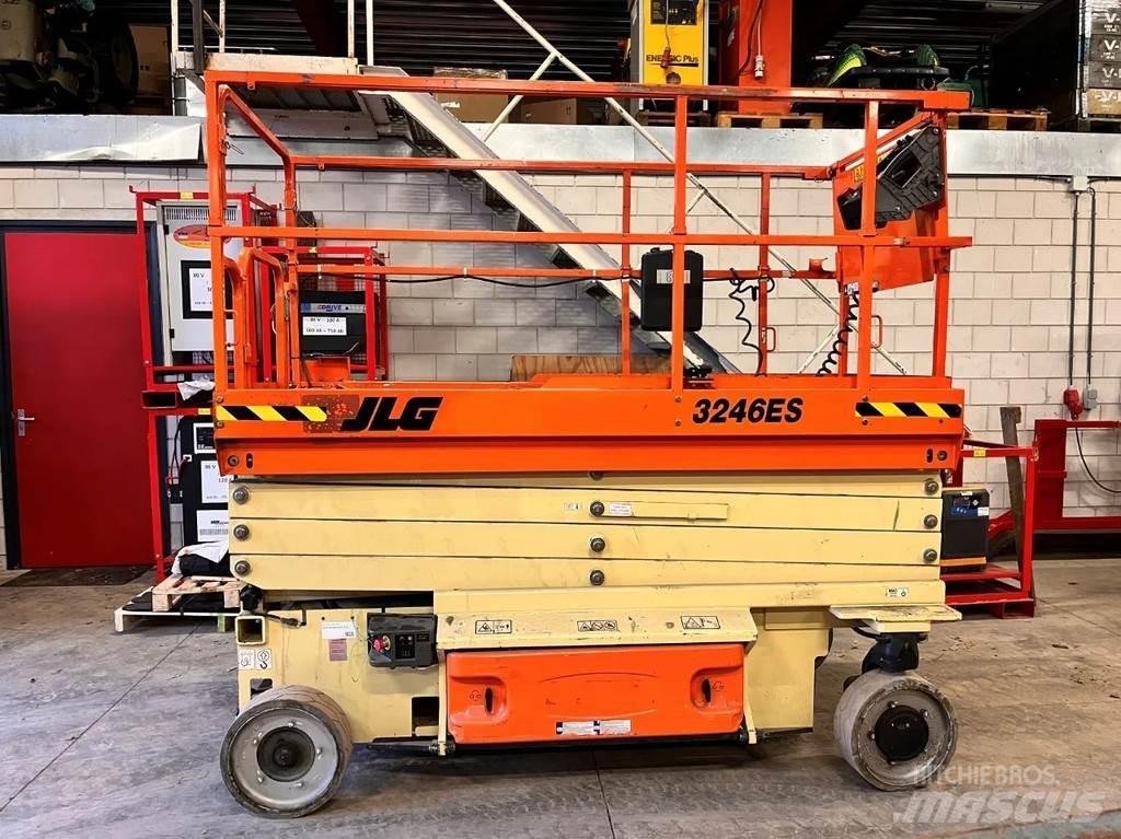 JLG 3246ES Makazaste platforme