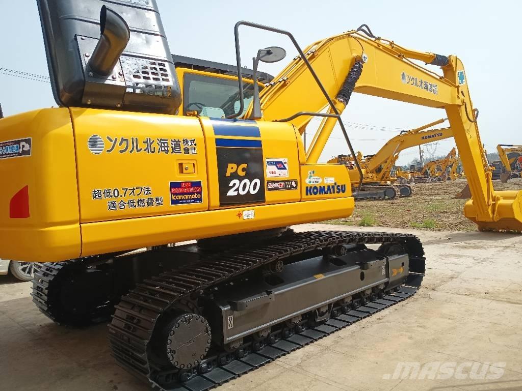 Komatsu PC200-8 Bageri guseničari