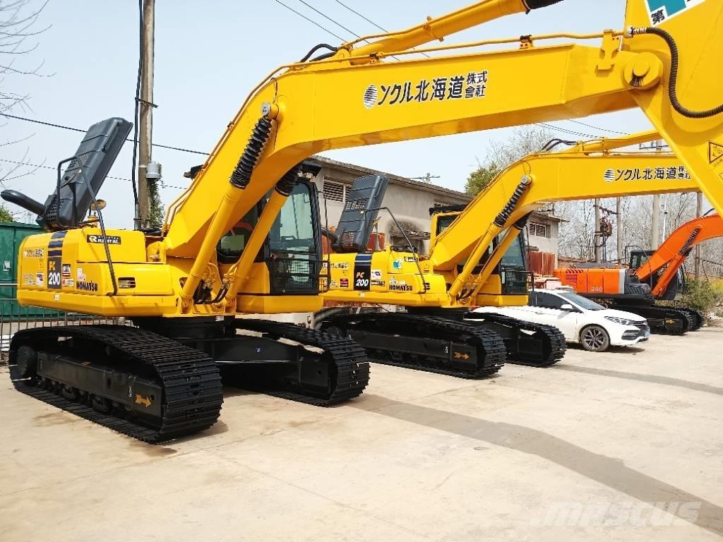 Komatsu PC200-8 Bageri guseničari