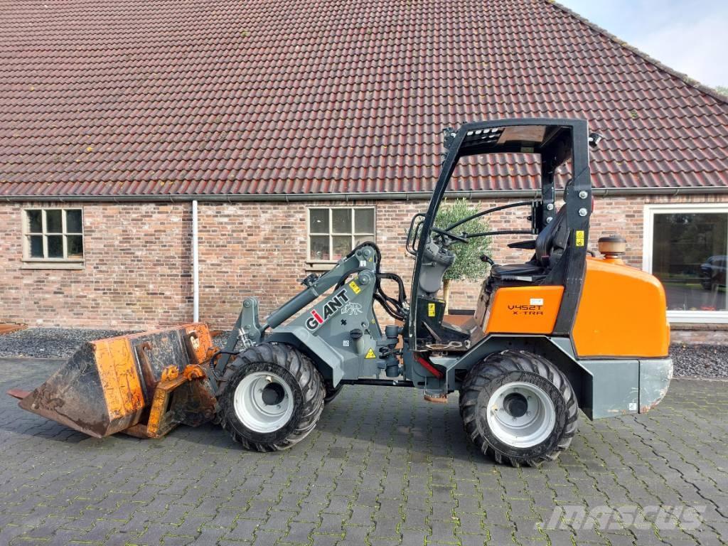 GiANT V 452 T X-tra Mini utovarivači