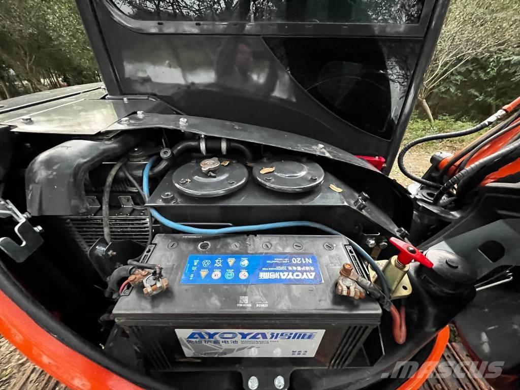 Hitachi ZX 50 U Mini bageri < 7t