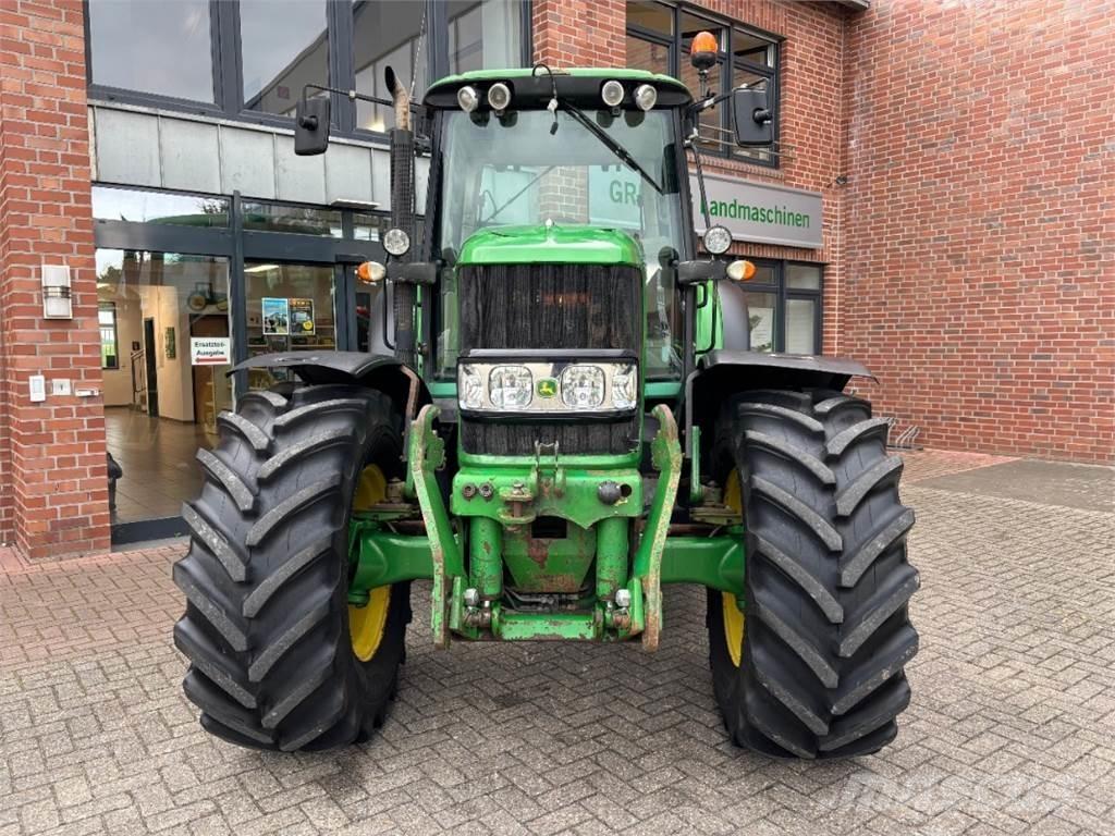 John Deere 6830 Traktori