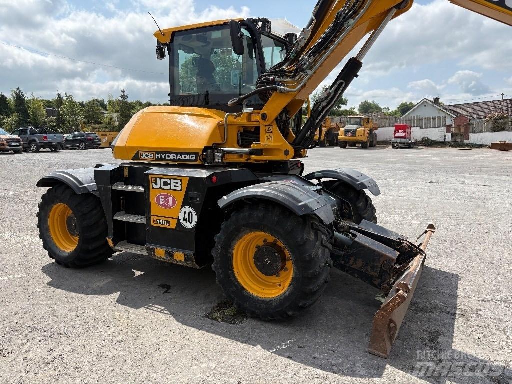 JCB Hydradig HD110T Bageri točkaši