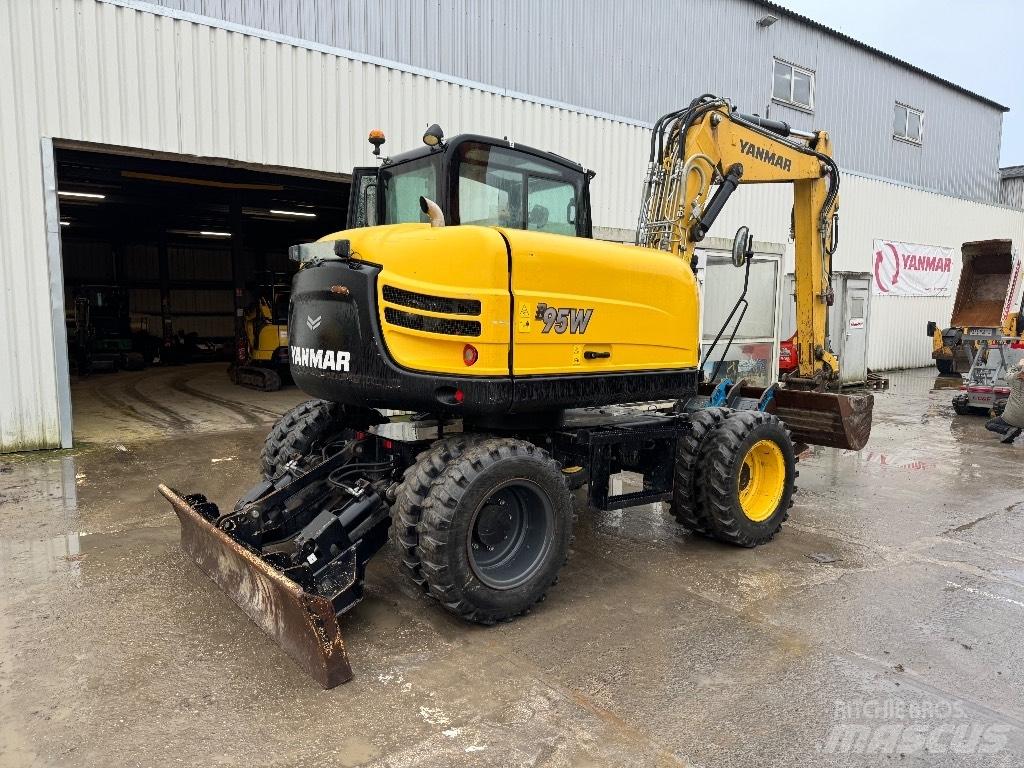Yanmar B95W (40408) Bageri točkaši