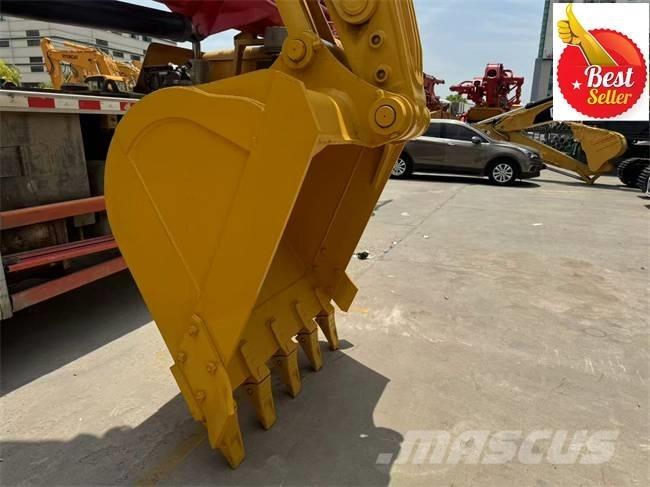 Komatsu PC 220 Bageri guseničari