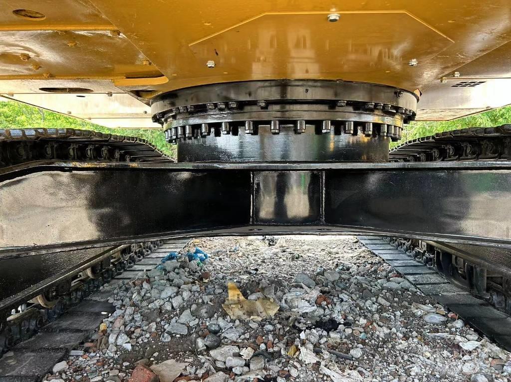 CAT 320 D2L Midi bageri 7t – 12t