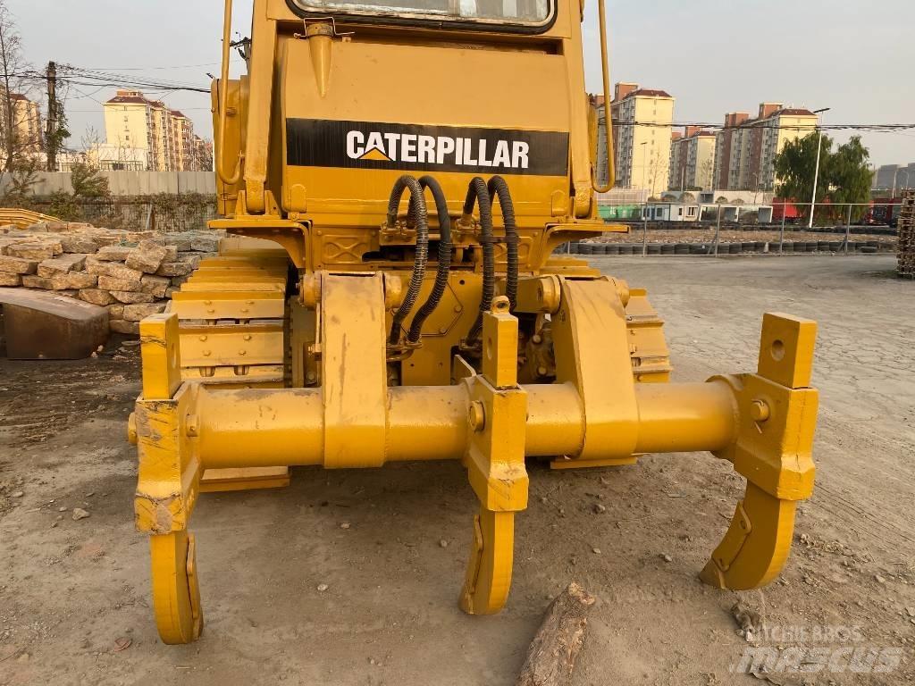 CAT D 6 D Buldožeri guseničari