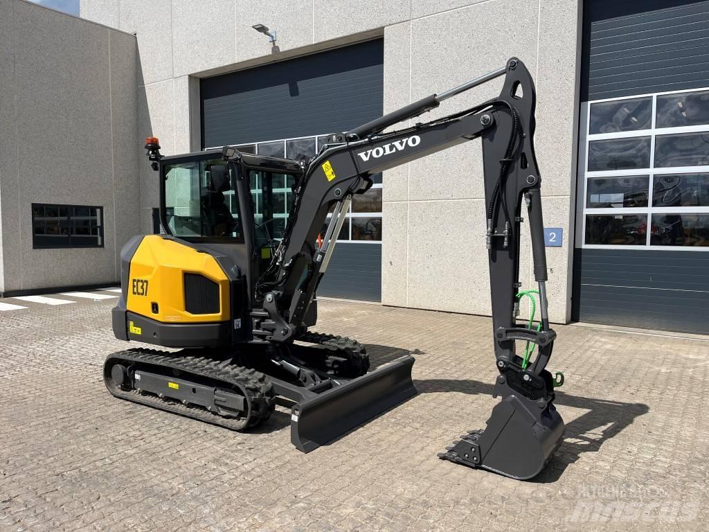 Volvo EC37F Mini bageri < 7t