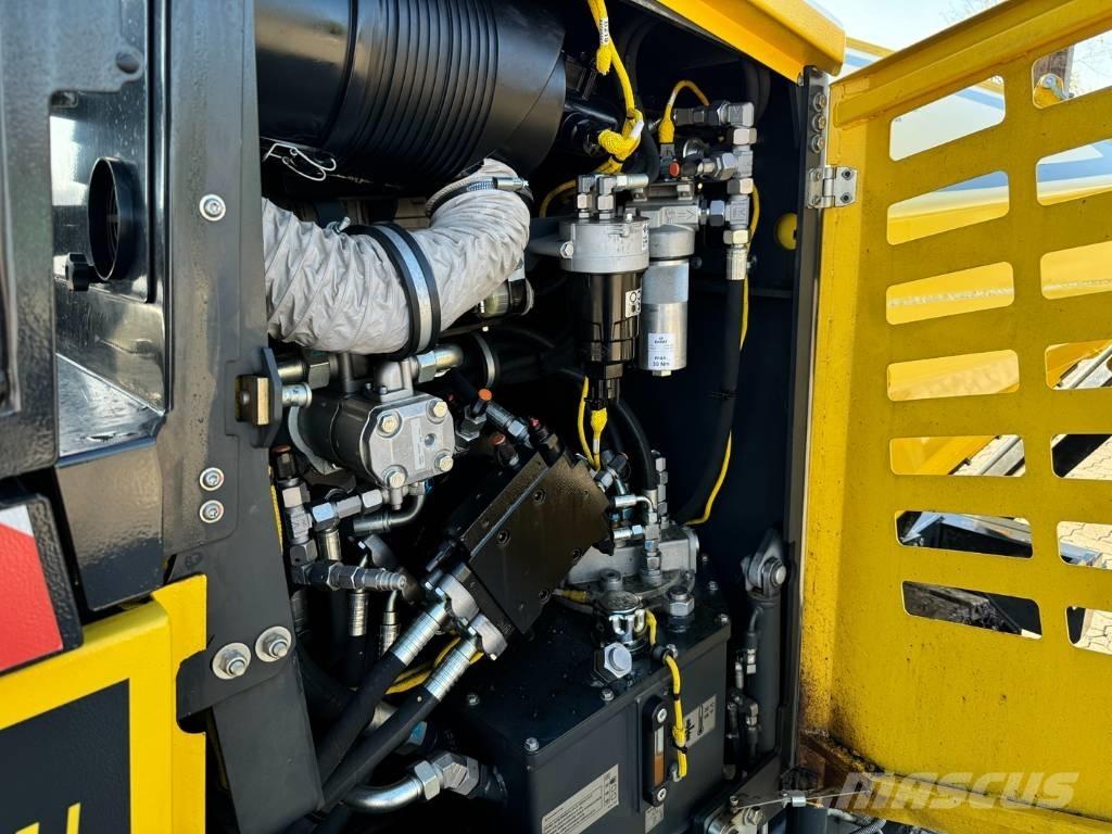 Bomag BF 300 C-2 Asfaltni finišeri