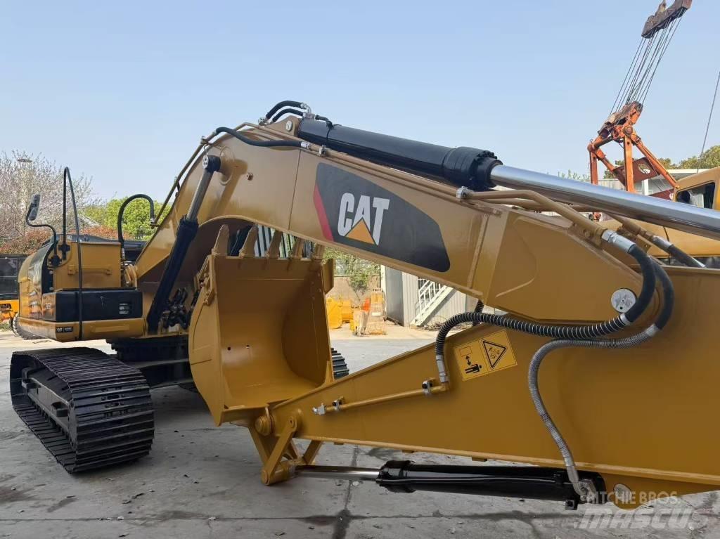 CAT 320D2 Bageri guseničari