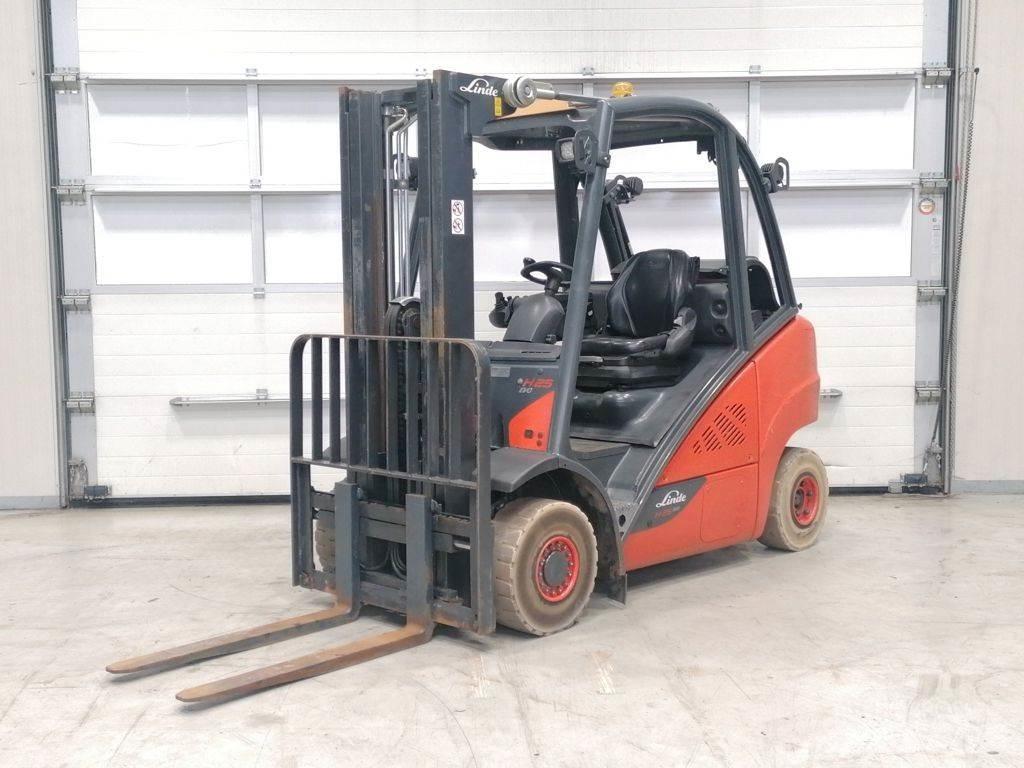 Linde H25T-02 Plinski viljuškari