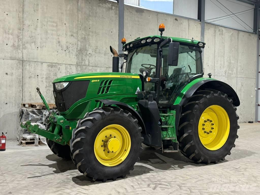 John Deere 6195 R Traktori