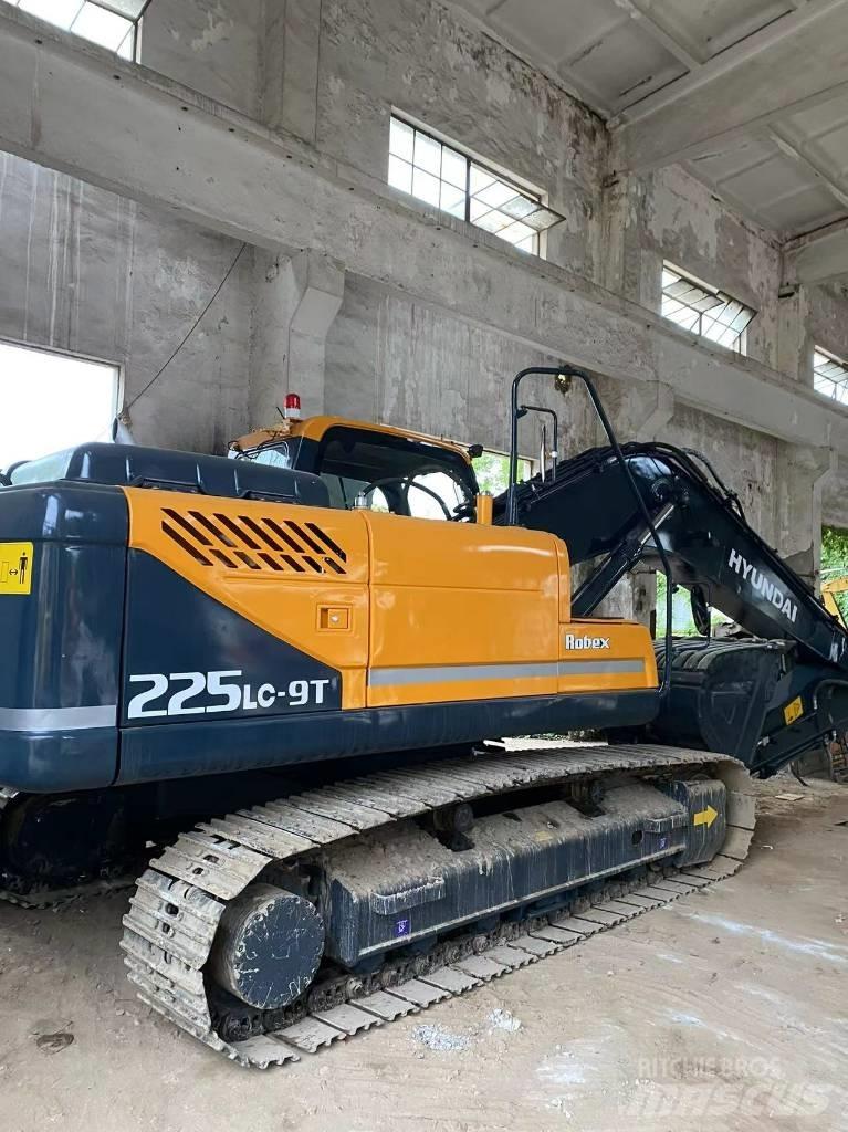 Hyundai 225LC-9 Bageri guseničari