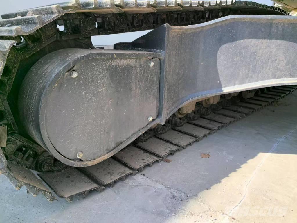 Komatsu PC 220-8 Bageri guseničari