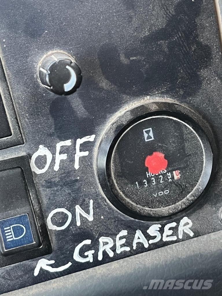 Volvo L 180 E Utovarivači na točkove