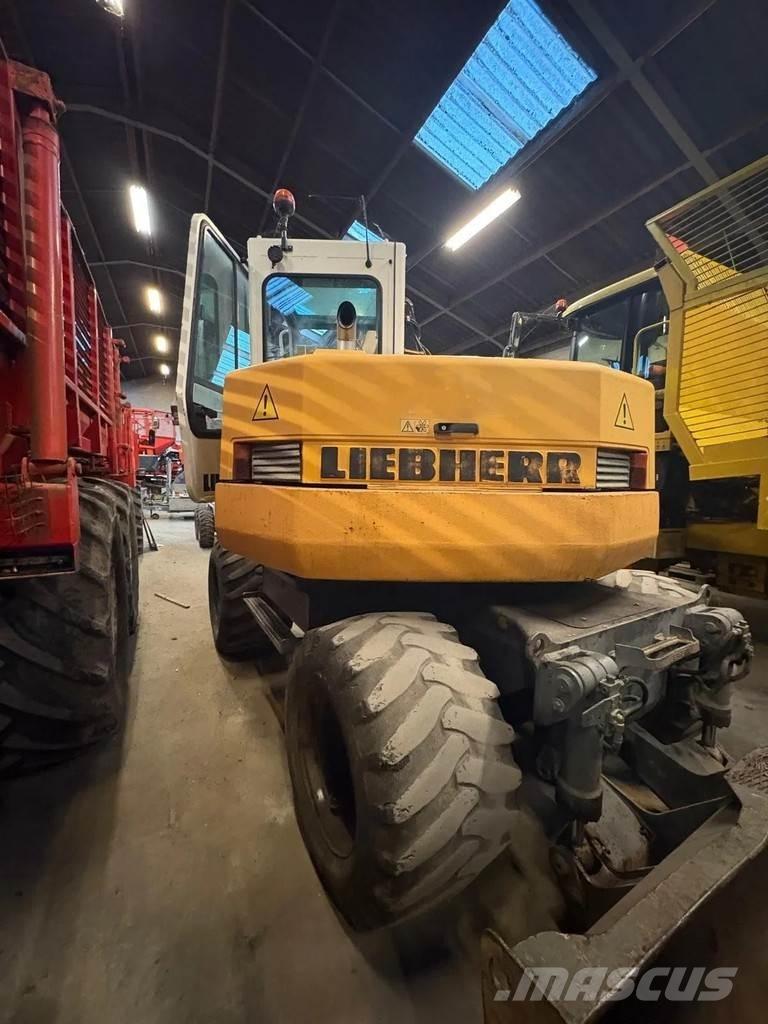 Liebherr A308 Bageri točkaši