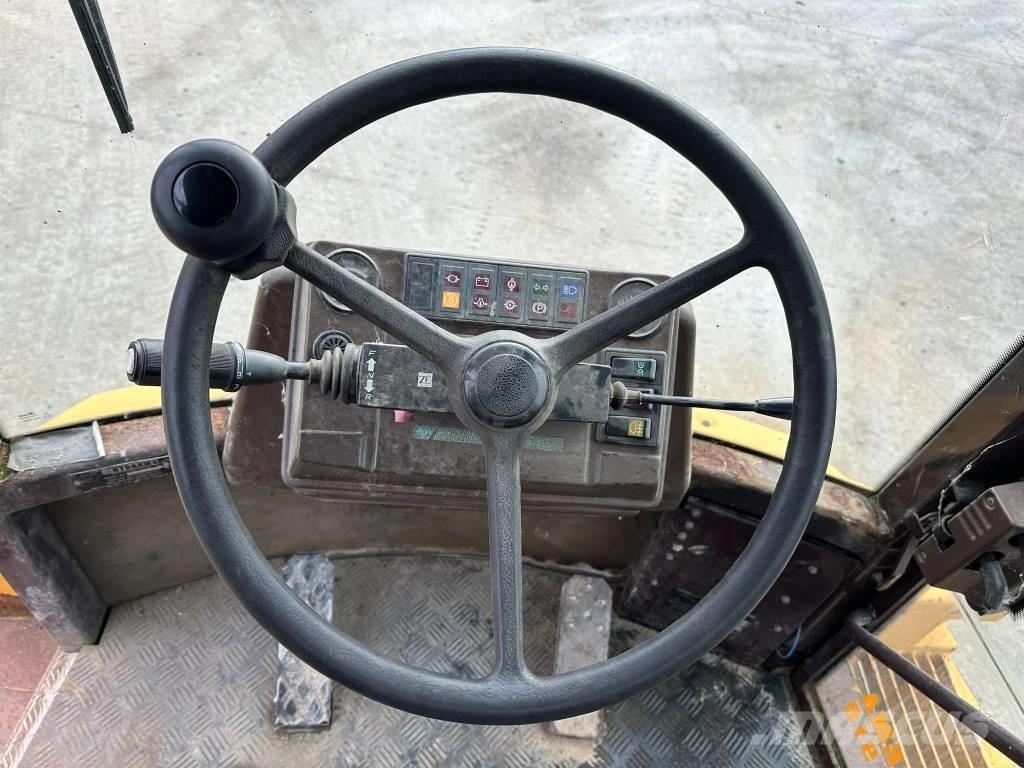 Hydrema 910 Zglobni damperi