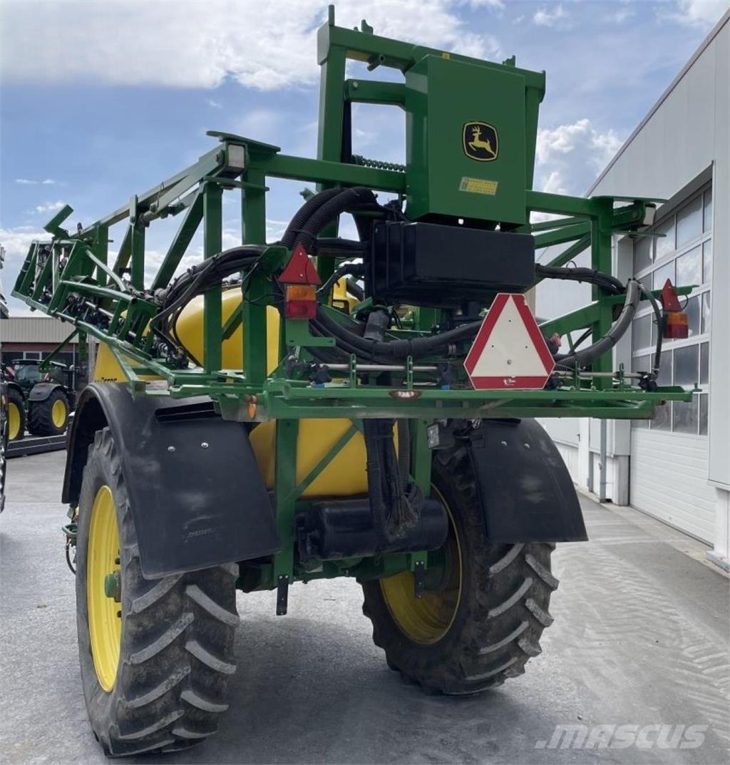 John Deere M 740 i Vučene prskalice