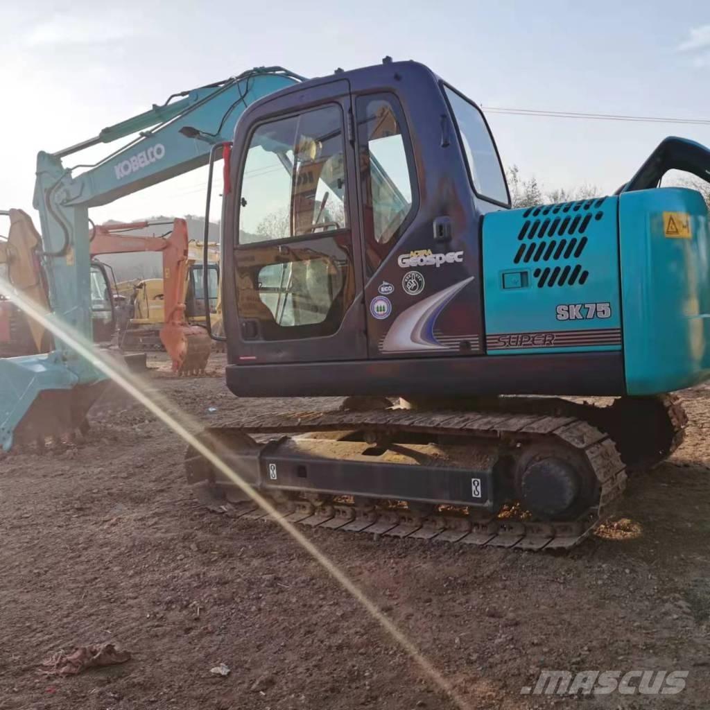 Kobelco SK75-8 Midi bageri 7t – 12t
