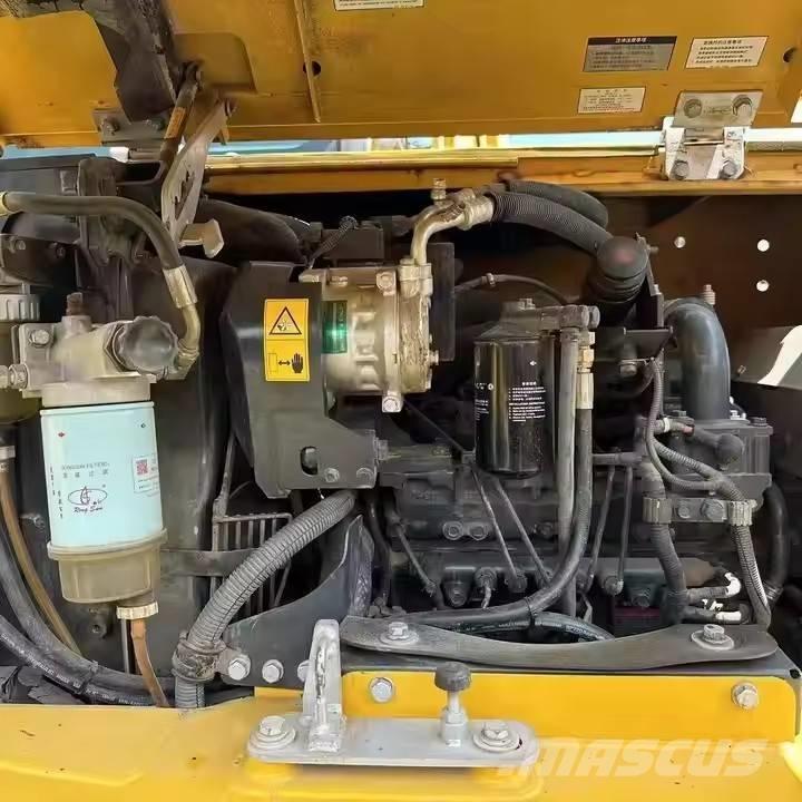 Komatsu PC 70 Bageri guseničari