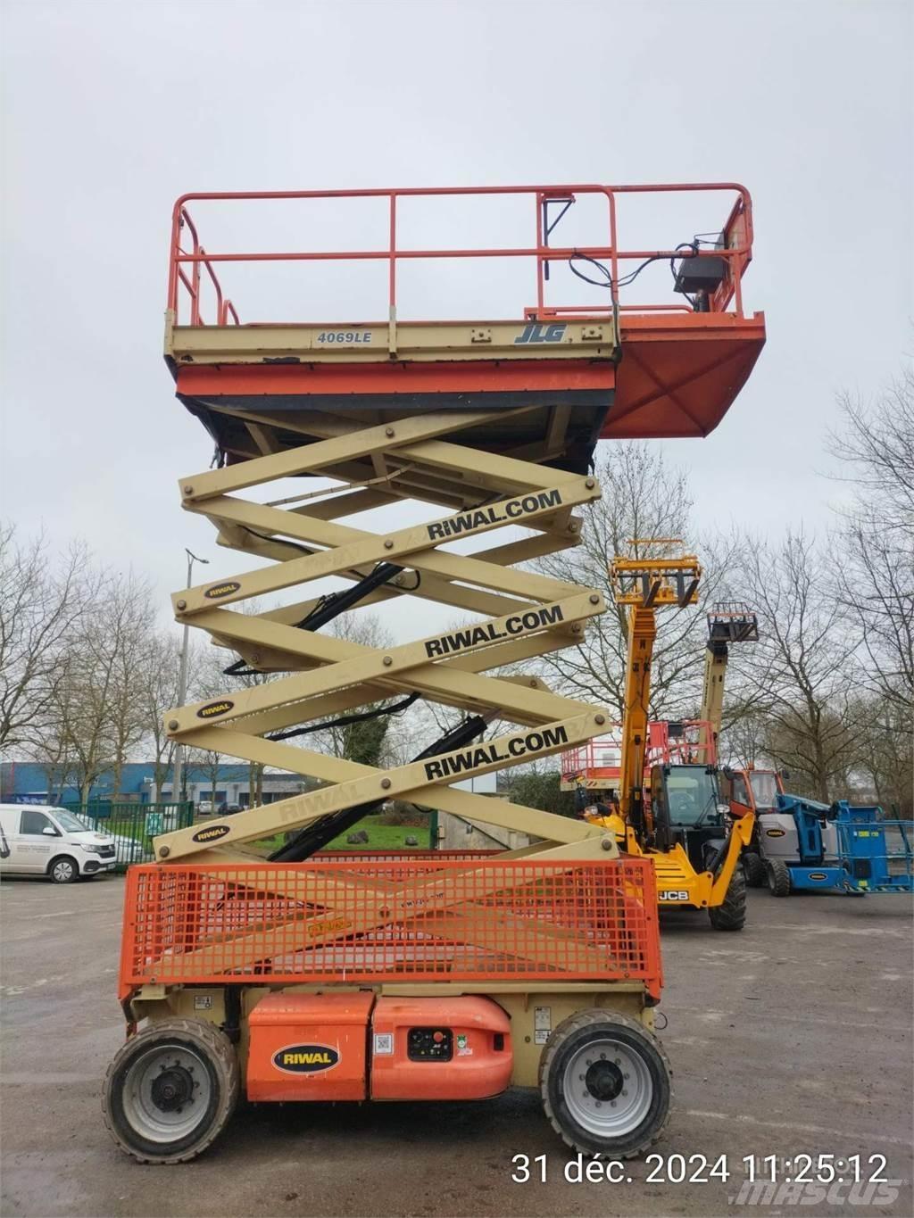 JLG 4069LE Makazaste platforme
