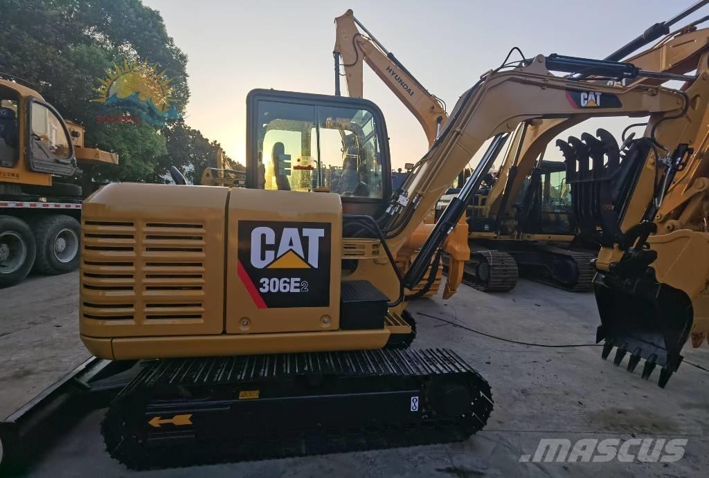 CAT 306E2 Bageri guseničari