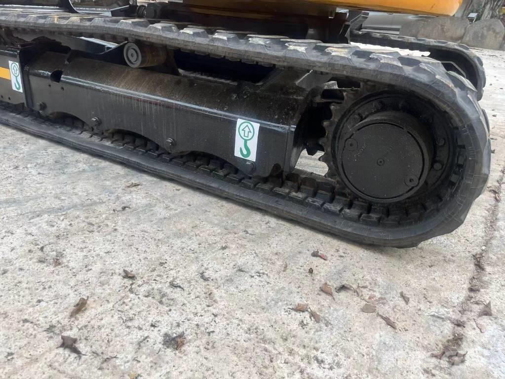 JCB 8035 Bageri guseničari