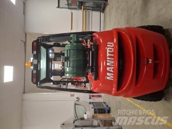 Manitou MI25G Vanterenski viljuškar