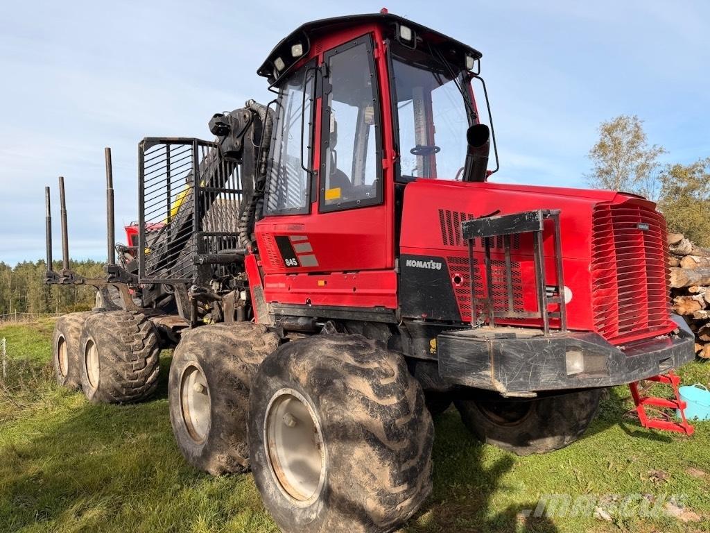Komatsu 845 Forvarderi
