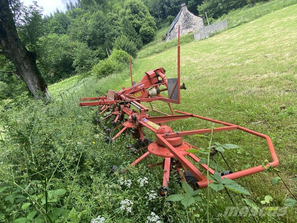 Kuhn GF6301MH Okretači i sakupljači sena