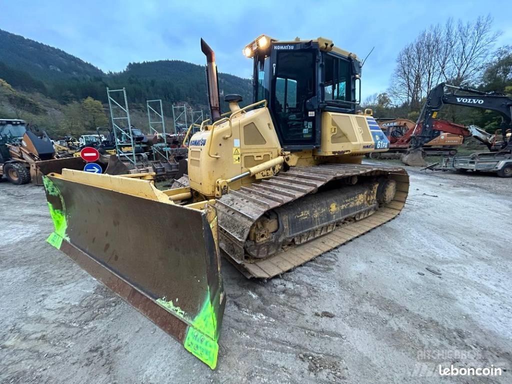 Komatsu D 61 PX-23 Buldožeri guseničari