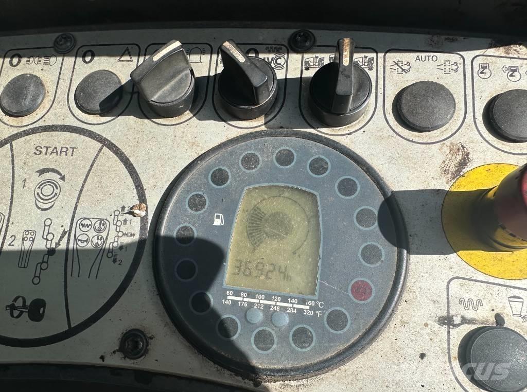 Bomag BW 135 AD-5 Valjci sa duplim bubnjem