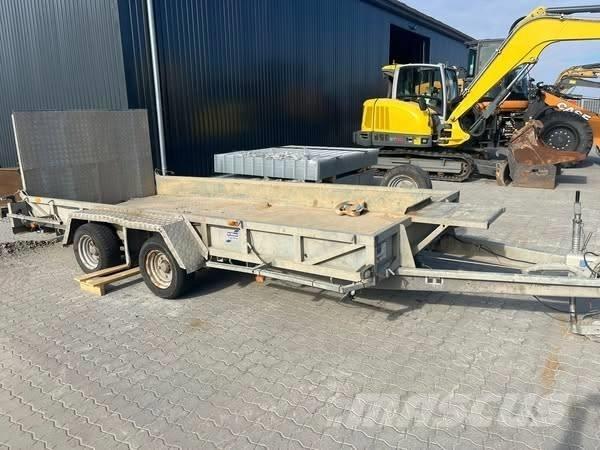 Ifor Williams GP 146 Auto prikolice
