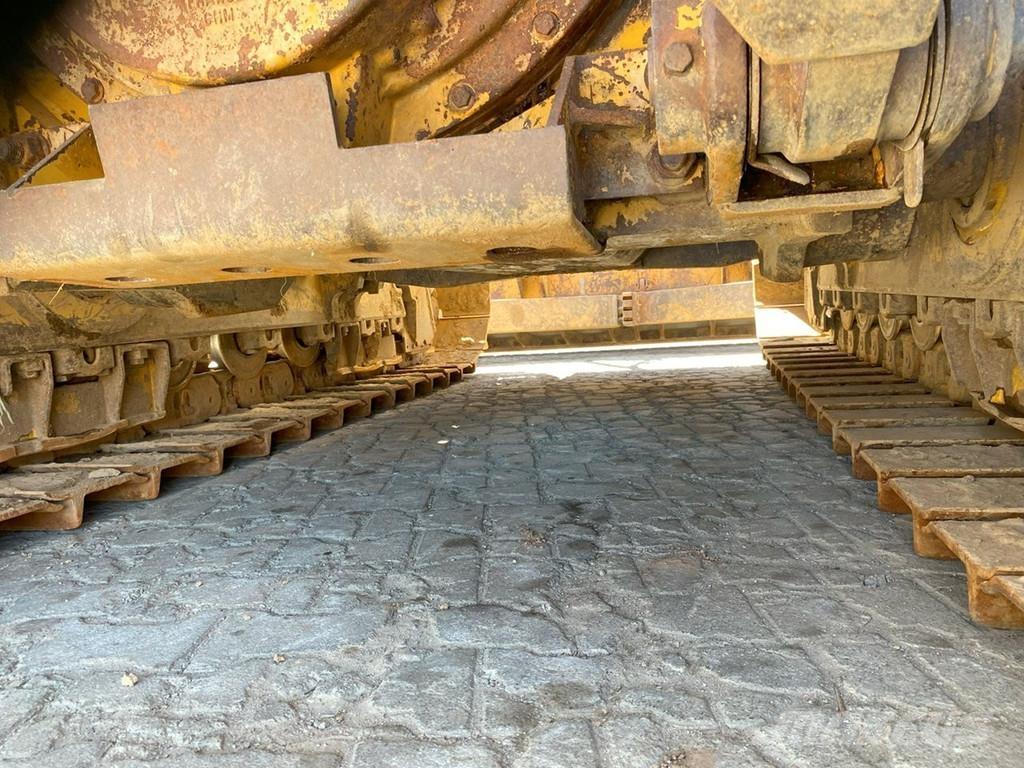 CAT D6T XW NVT Buldožeri guseničari