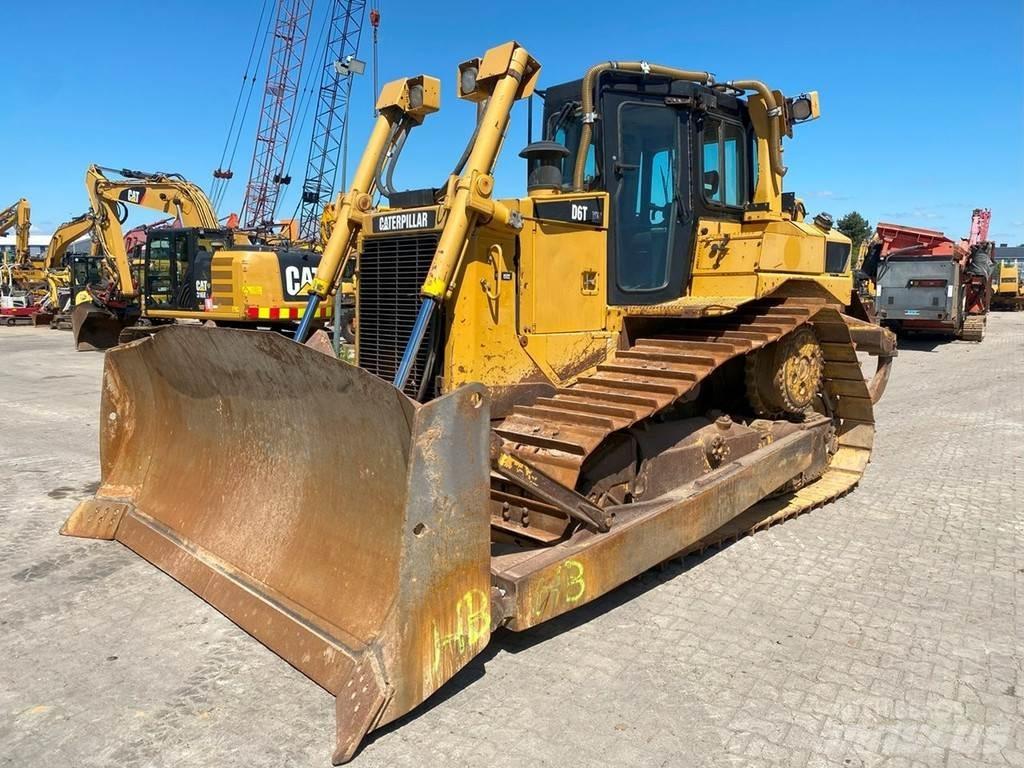 CAT D6T XW NVT Buldožeri guseničari