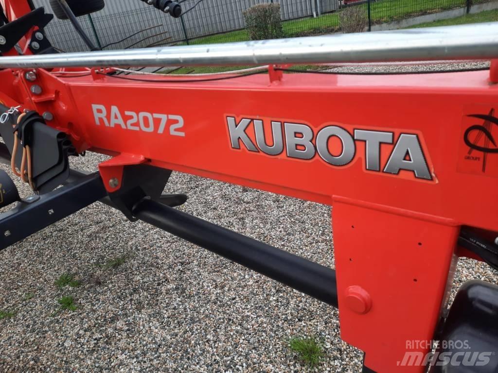 Kubota RA2072 Okretači i sakupljači sena