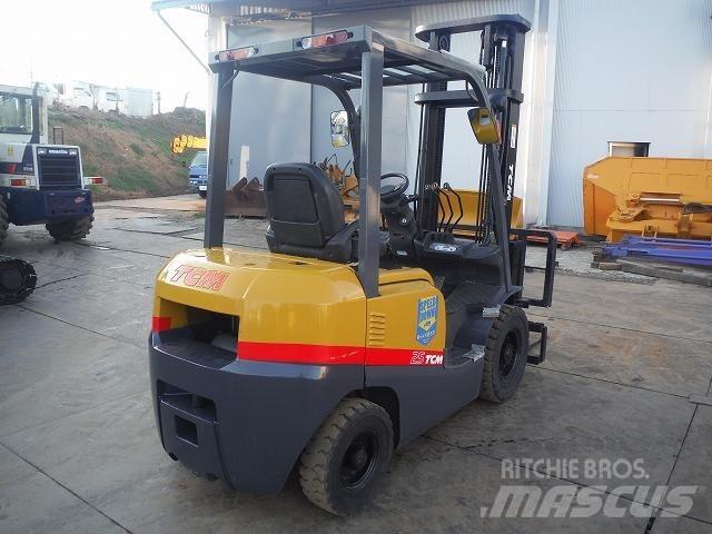 TCM FD25T3 Dizelski viljuškari