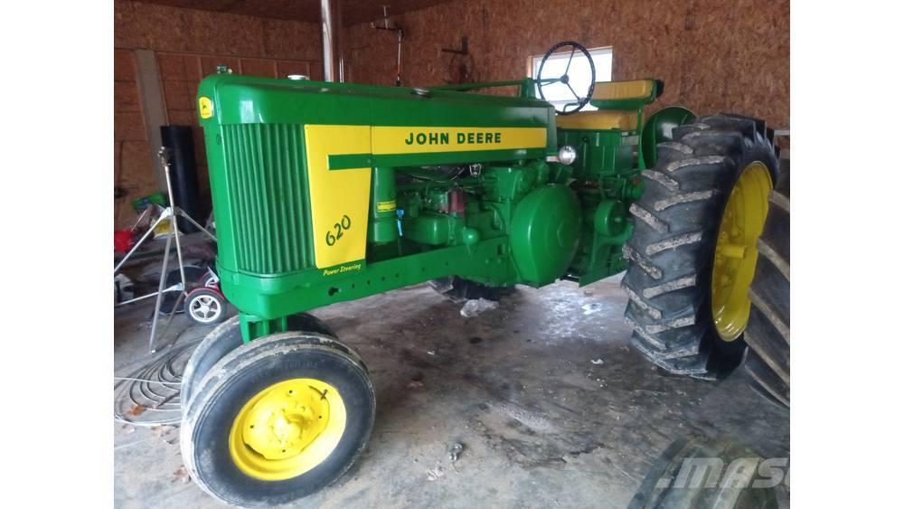John Deere 620 Traktori