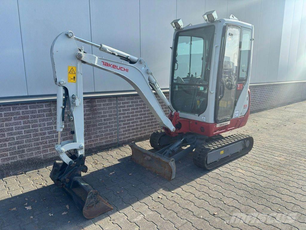 Takeuchi TB216 Mini bageri < 7t
