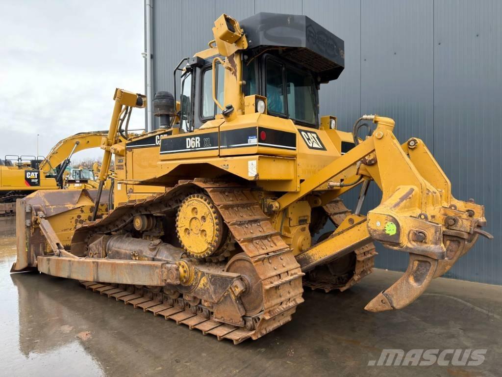 CAT D6R III XL Buldožeri guseničari