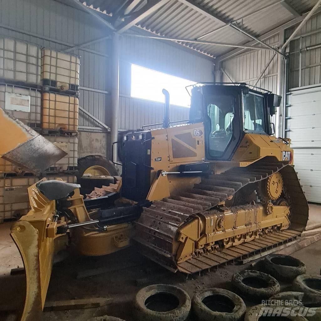 CAT D 5 LGP Buldožeri guseničari