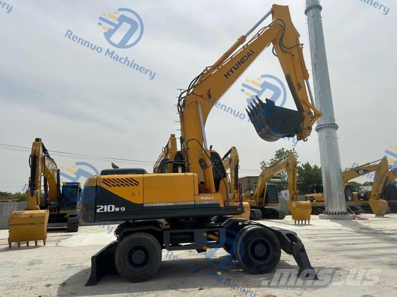 Hyundai R210W-9 Bageri točkaši