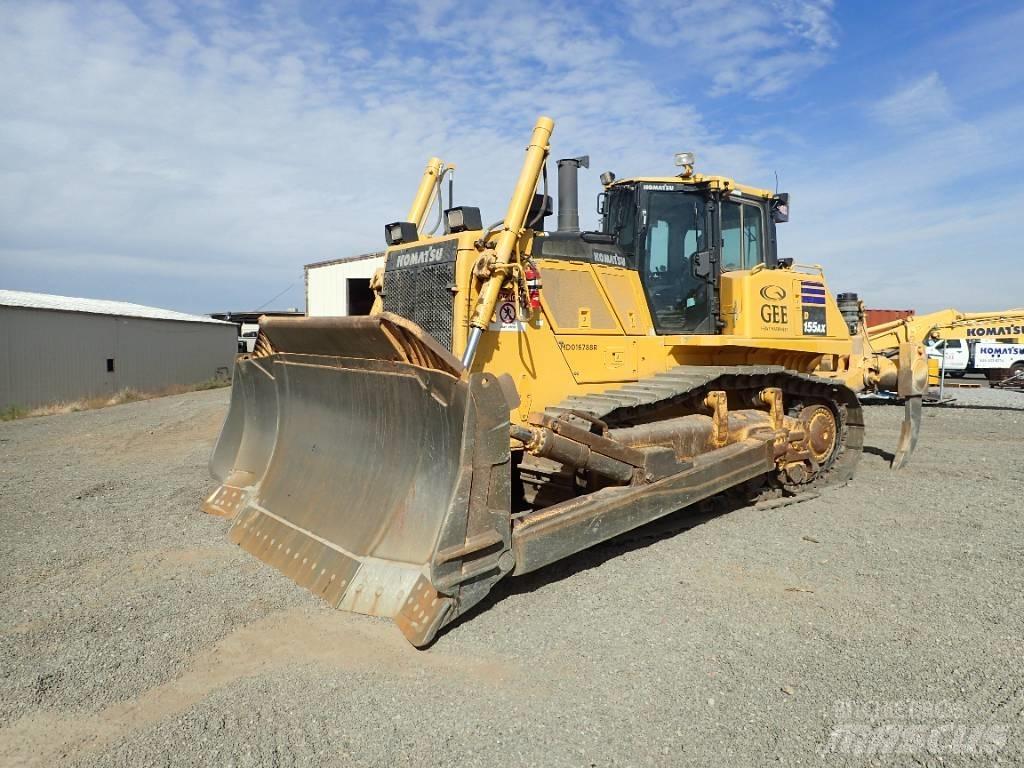 Komatsu D155AX-8 Buldožeri guseničari