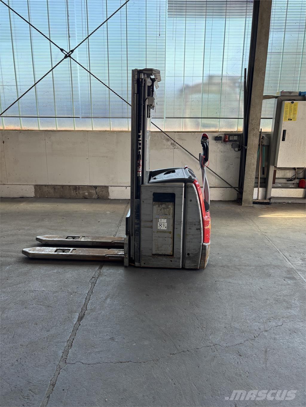 Still EXV 16 Samopogonski ručni viljuškari